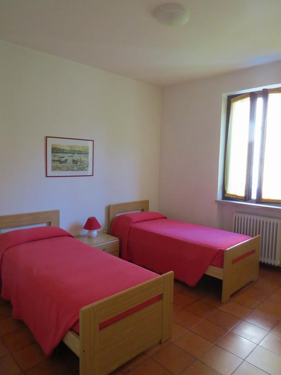 Residence Liana Albisano Тори дел Бенако Екстериор снимка