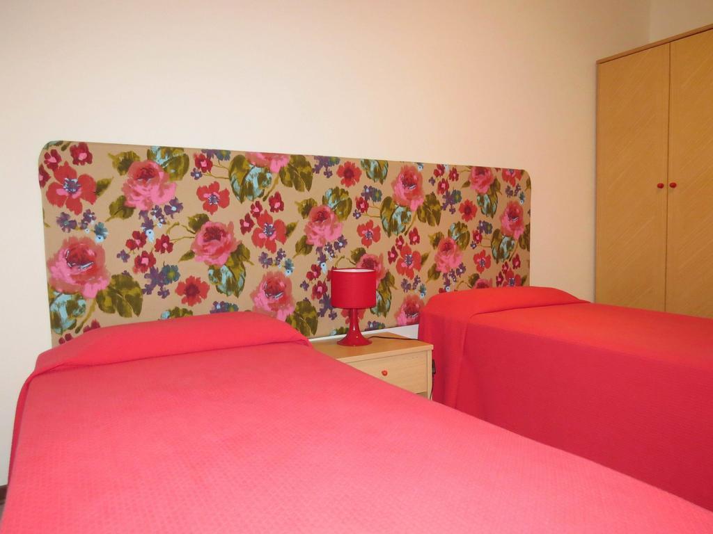 Residence Liana Albisano Тори дел Бенако Екстериор снимка