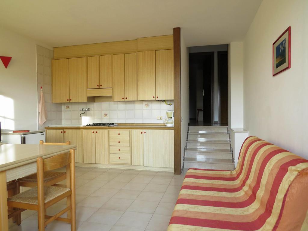 Residence Liana Albisano Тори дел Бенако Екстериор снимка