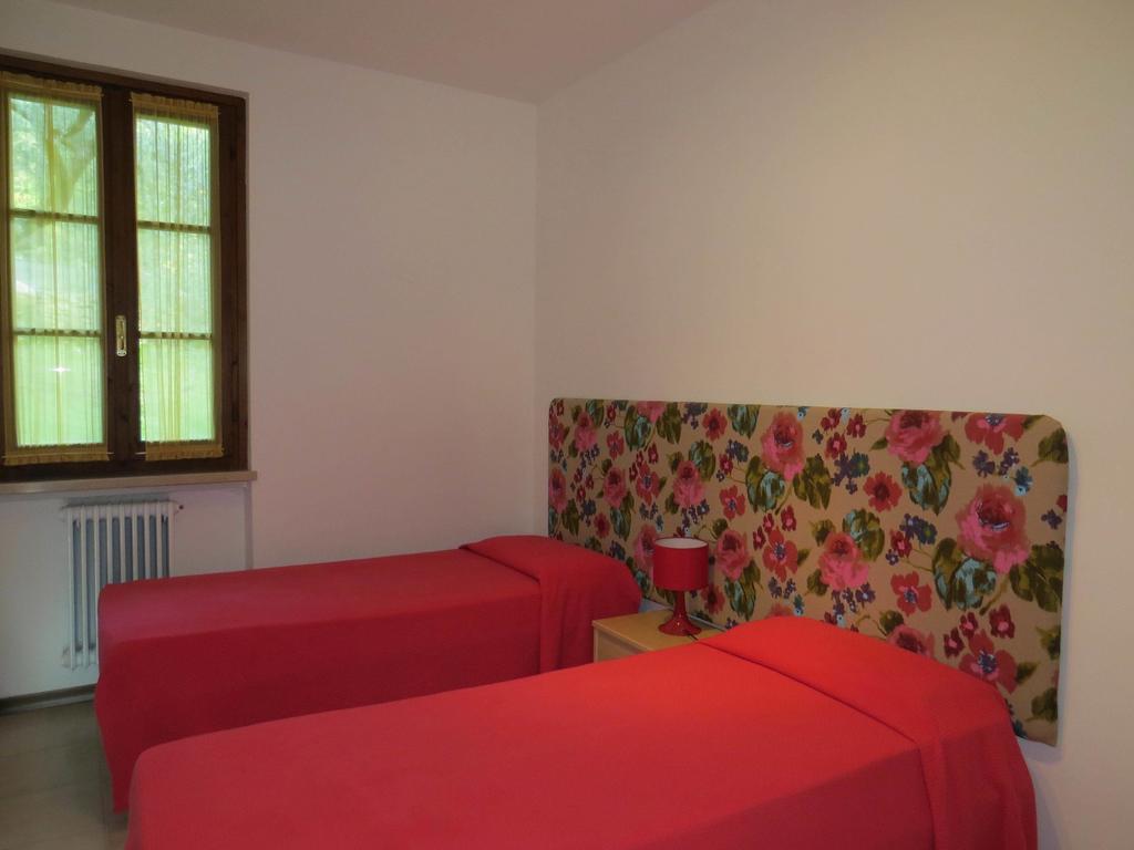 Residence Liana Albisano Тори дел Бенако Екстериор снимка
