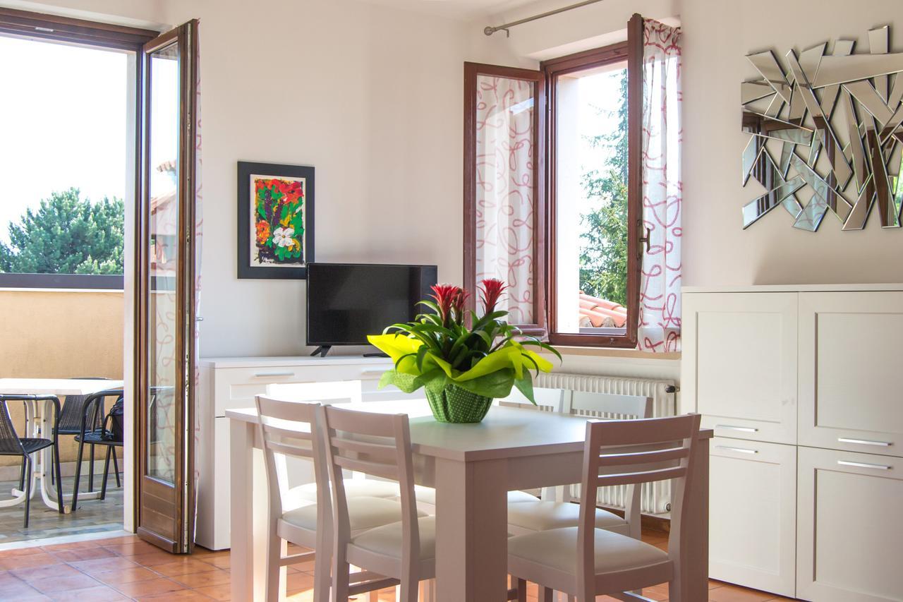 Residence Liana Albisano Тори дел Бенако Екстериор снимка